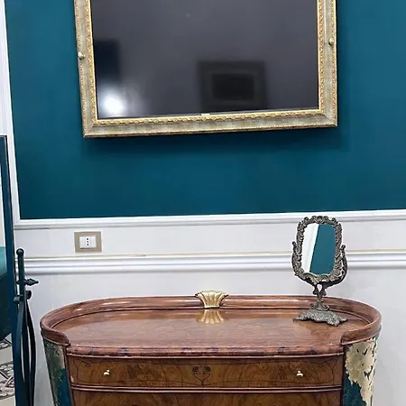 Palazzo Caldarulo * بولينيانو آ ماري